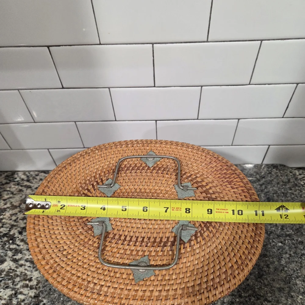 Woven Rattan Jewelry or Trinket Box with Metal Lock - Brown - Picture 8 of 9